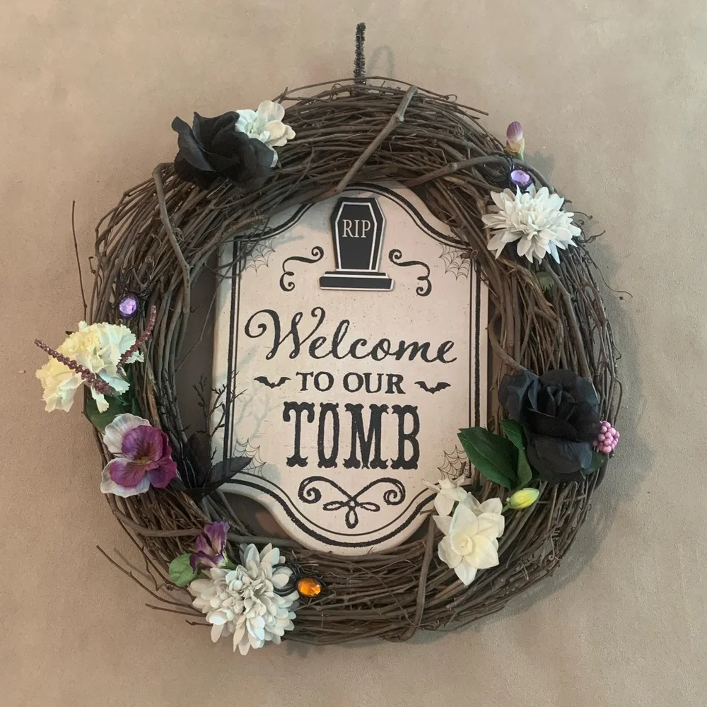 Spooky Halloween Wreath